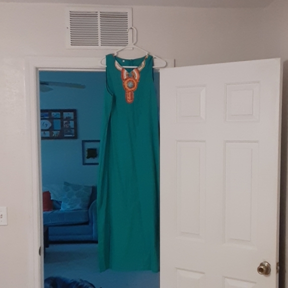 Dress - Picture 1 of 2